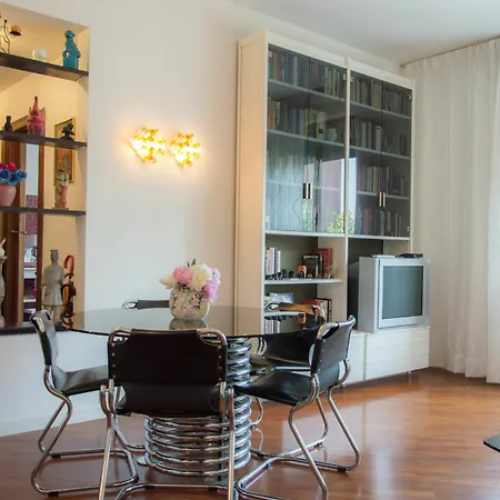 Bed and Breakfast A Casa Di Andrea Μπολόνια